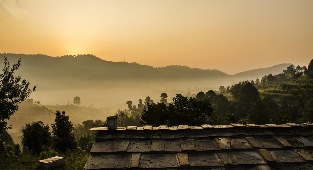 Thikalna Himalayan Retreat Villa Almora Exterior photo